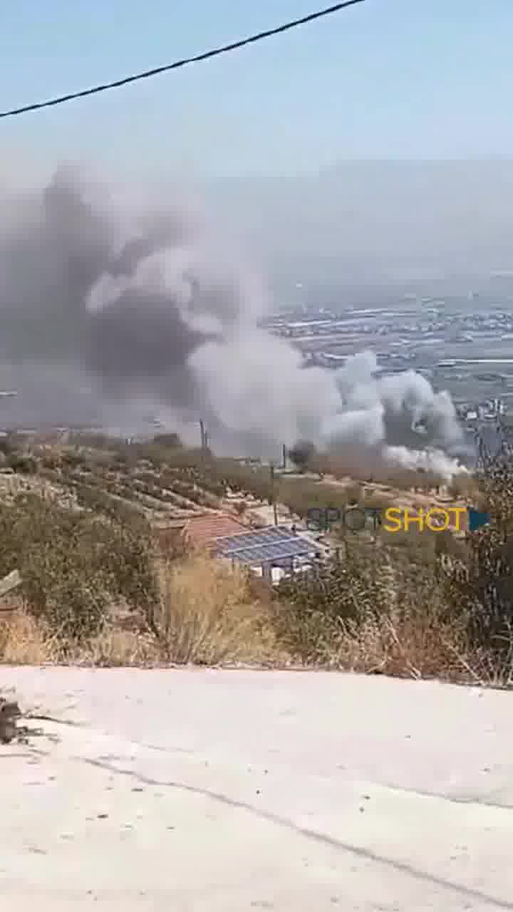 De violents raids israéliens visent la ville de Sareen dans la Bekaa