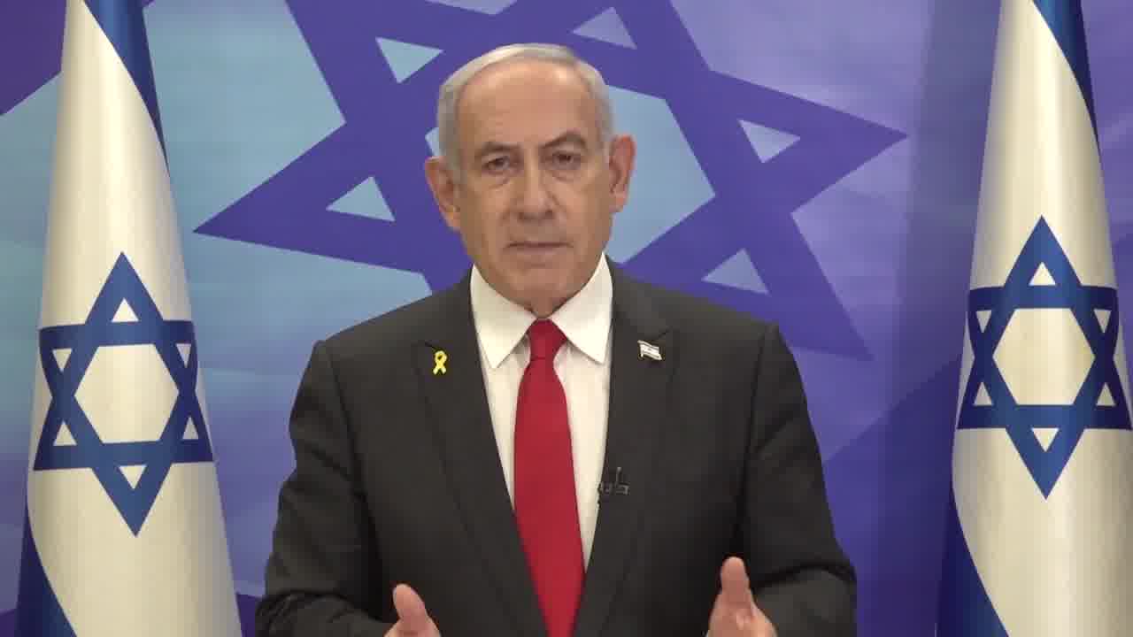 Başbakan Netanyahu medyaya: Bugün karşınızda, Holokost'tan bu yana ulusumuzun tarihindeki en korkunç katliamı gerçekleştiren Yahya Sinwar'ın öldürüldüğünü duyurmak için duruyorum.