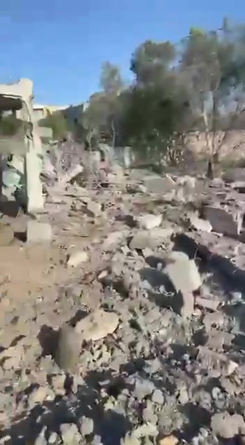 Destruição causada pelos ataques israelenses na cidade de Douair, distrito de Nabatieh, Líbano