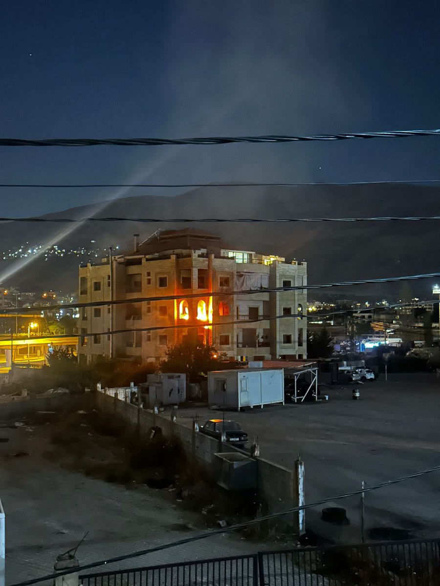 The effects of the raid that targeted a residential apartment in a residential complex on the outskirts of Chtaura (Zahle District) at dawn today, which led to the death of a citizen from the neighboring town of Hazrata and the injury of two other people