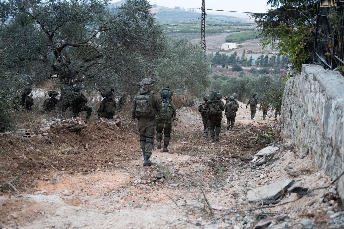 قال الجيش الإسرائيلي إنه دمر مركز قيادة لحزب الله خلال أعمق عملية له حتى  في جنوب لبنان. وأغارت قوات من الفرقة 98 على موقع حزب الله، الذي يقول الجيش إنه كان يضم معدات مراقبة تراقب البلدات الإسرائيلية في منطقة الجليل.