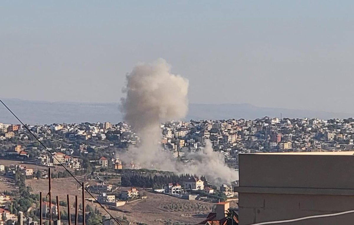 Luftwaffe startet Serie von Angriffen auf die Stadt Khiam im Südlibanon