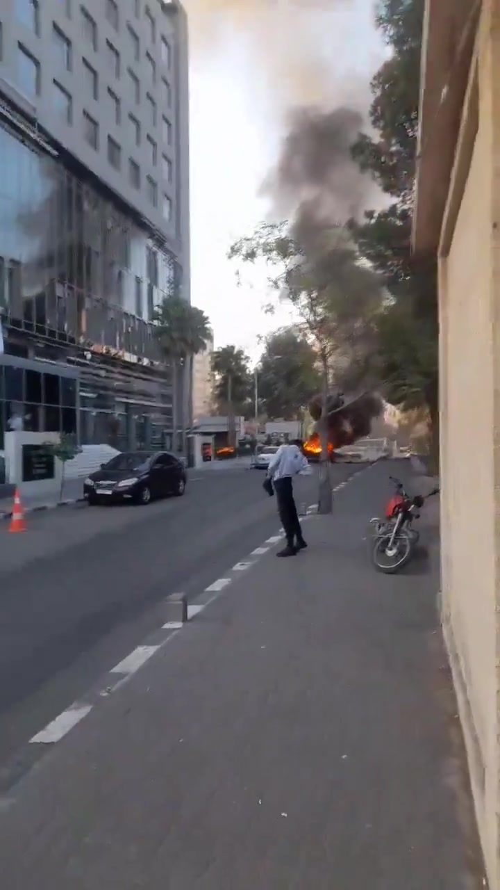 Berichte über einen israelischen Luftangriff auf ein Auto in der syrischen Hauptstadt Damaskus