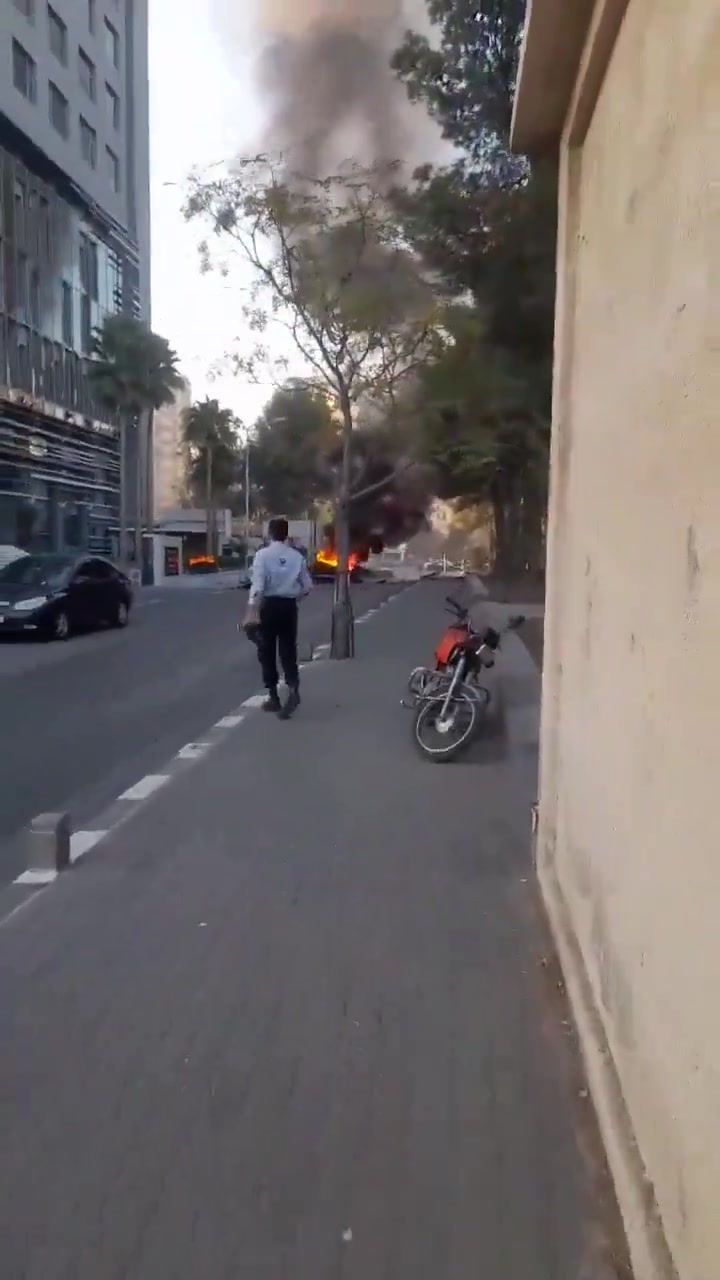 Berichte über einen israelischen Luftangriff auf ein Auto in der syrischen Hauptstadt Damaskus