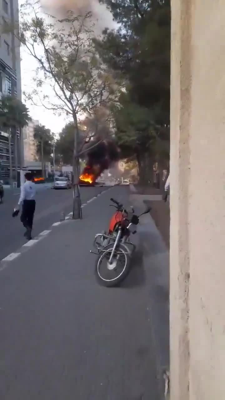 Berichte über einen israelischen Luftangriff auf ein Auto in der syrischen Hauptstadt Damaskus