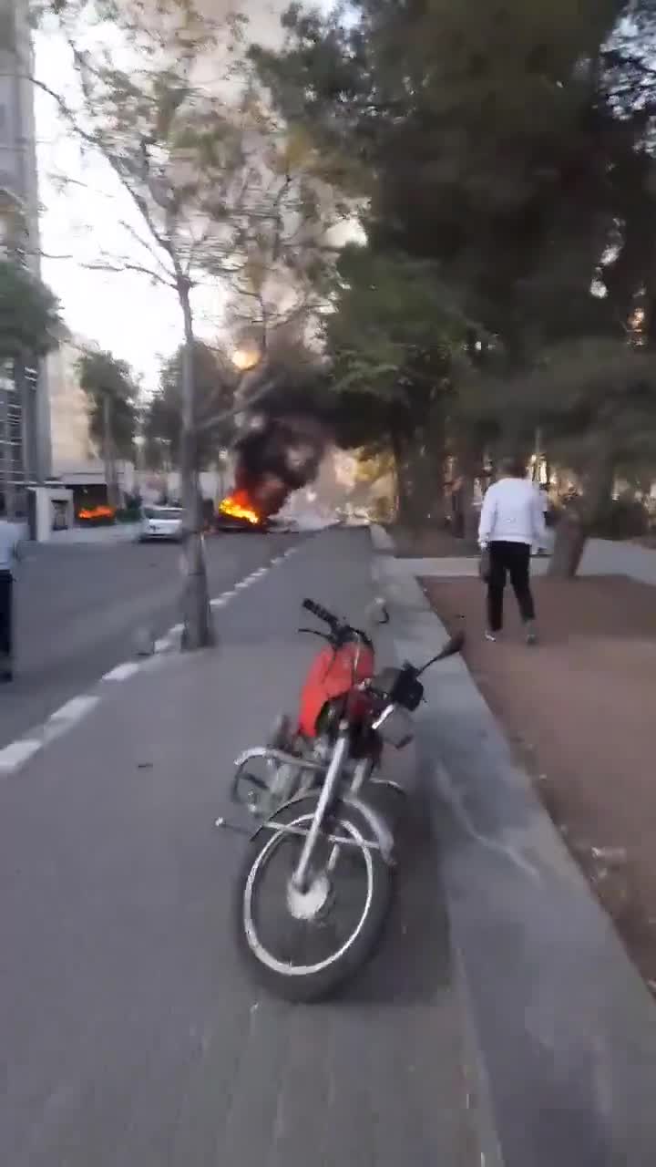 Berichte über einen israelischen Luftangriff auf ein Auto in der syrischen Hauptstadt Damaskus