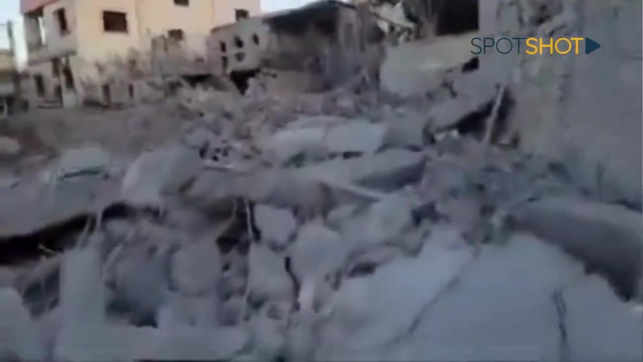 Destruction after the Israeli raid that targeted the town of Harouf at night