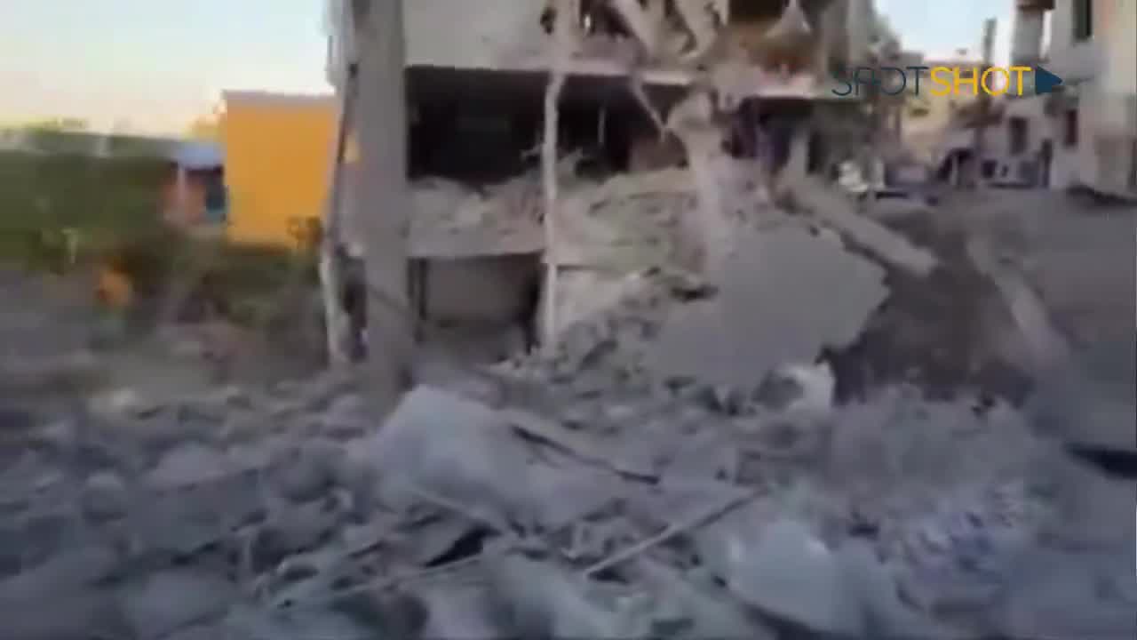 Destruction after the Israeli raid that targeted the town of Harouf at night