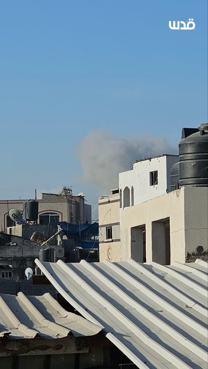 Continuous airstrikes and artillery shelling on the Al-Fakhoura area, south of the Beit Lahia project, north of the Gaza Strip