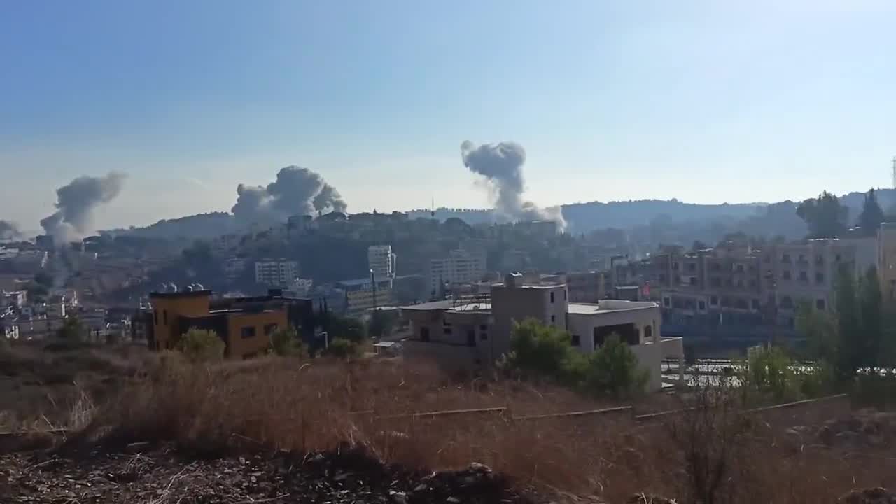 Israels Armee startete eine Reihe von Angriffen auf die Stadt Nabatieh im Libanon