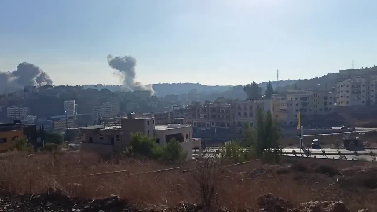 Israels Armee startete eine Reihe von Angriffen auf die Stadt Nabatieh im Libanon