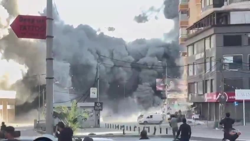 Vídeo desde un ángulo muy cercano del ataque que tuvo como objetivo un edificio en Shiyah, en el suburbio de Beirut