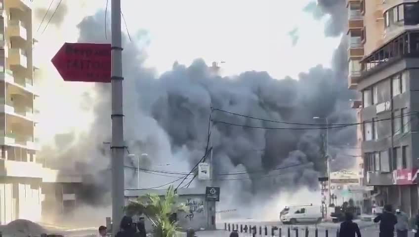 Vídeo desde un ángulo muy cercano del ataque que tuvo como objetivo un edificio en Shiyah, en el suburbio de Beirut