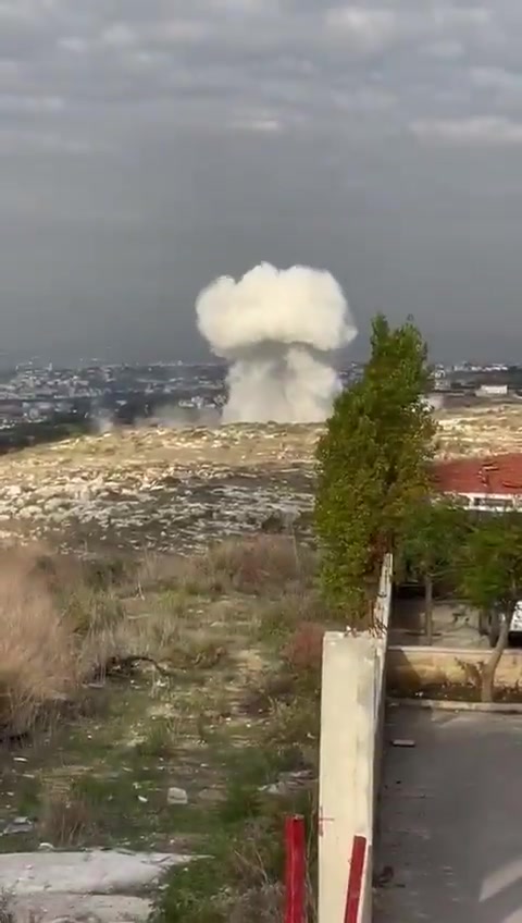 Il n'y a pas de raid sur Al-Bissariya, et le bruit entendu il y a peu de temps est celui des spécialistes faisant exploser un missile provenant des restes de la guerre dans la ville d'Al-Bissariya