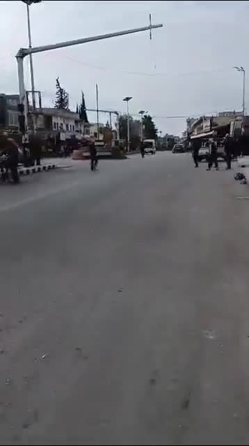 South Syria: after Daraa, now Quneitra province. Southern Rebels took over the town of Khan Arnabah after the withdrawal of Assad's troops.  It's the main town of the province