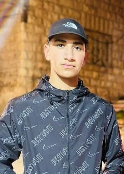 Israelische Sicherheitskräfte verhaften den Jungen Qais Suleiman Rizq Askar aus der Stadt Hizma