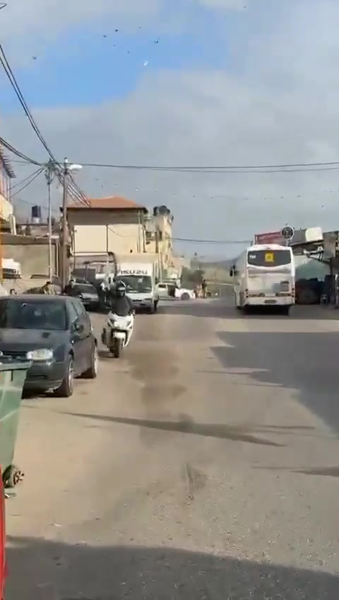 Video of the shooting site in the village of Al-Funduq, east of Qalqilya, which resulted in 6 injuries, 2 of whom are in very critical condition (clinically dead), 1 seriously, 2 moderately, and 1 slightly.