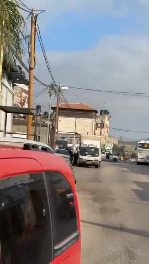 Video of the shooting site in the village of Al-Funduq, east of Qalqilya, which resulted in 6 injuries, 2 of whom are in very critical condition (clinically dead), 1 seriously, 2 moderately, and 1 slightly.