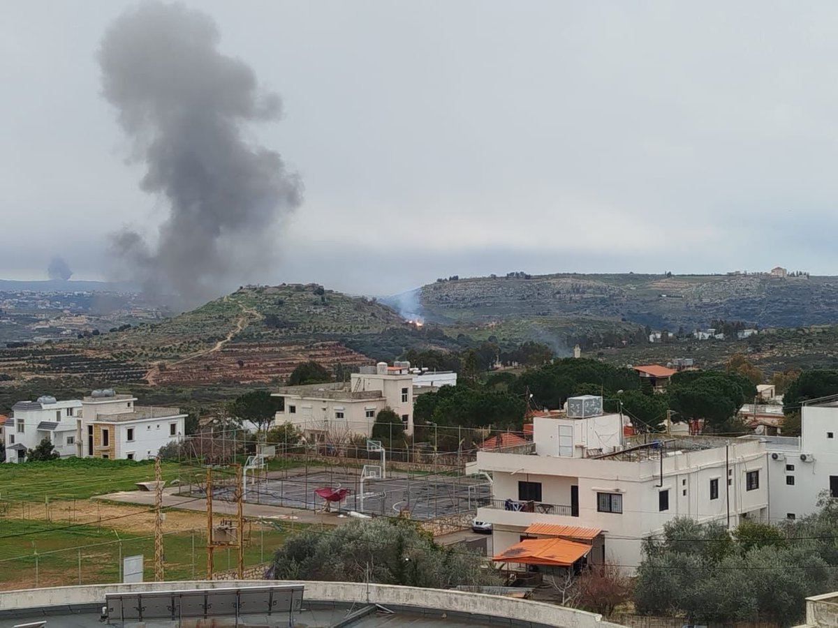 Israeli aircraft targeted an area located between Qlaila and Samaiya in Tyre district.