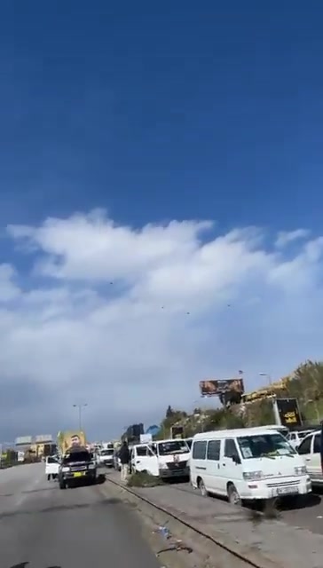 4 Israeli planes passed over Beirut moments ago at a very low altitude