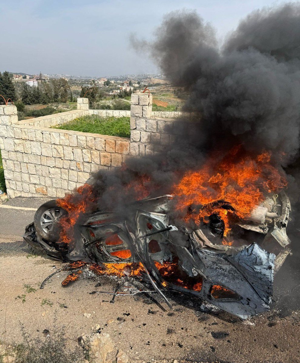 إذاعة الجيش الإسرائيلي: اغتيال عنصر من وحدة الرضوان التابعة لحزب الله في استهداف سيارة جنوبي لبنان