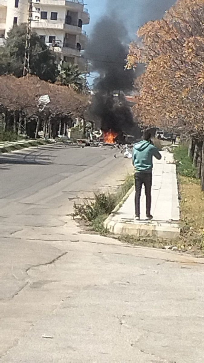 Informes de al menos dos muertos después de que un ataque con aviones no tripulados israelíes tuvo como objetivo un vehículo en la ciudad sureña de Borj al-Mlouk, en el sur del Líbano, ubicada justo al norte de la ciudad fronteriza israelí de Metula.