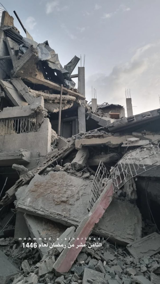 Bombardment from warplanes destroyed the Al-Batsh tower in Jabalia, north of the Gaza Strip, and dozens were trapped under the rubble