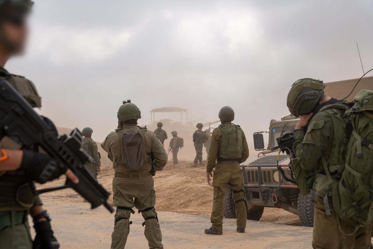 Israeli army resmen doğruladı: İsrail güçleri Gazze Şeridi'nin orta ve güney kesimlerinde yoğun bir kara harekatı başlattı