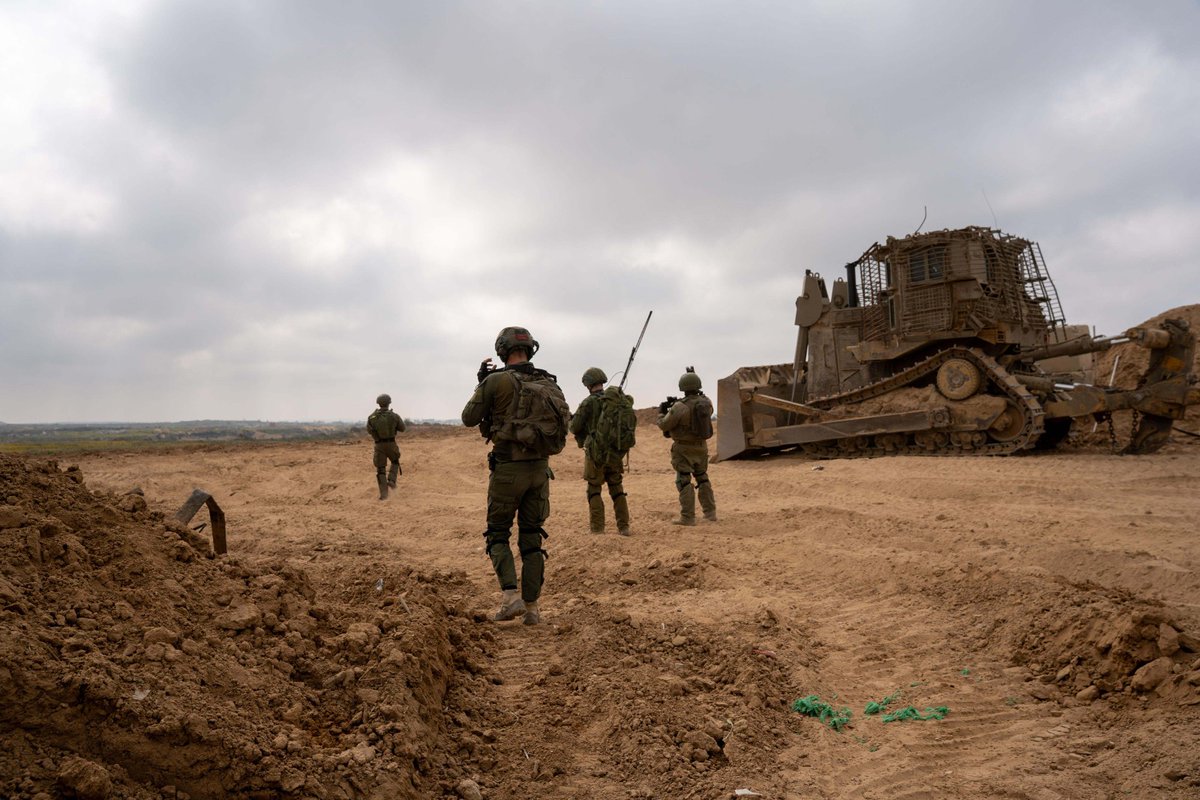 IDF officially confirms: Israeli forces have initiated a focused ground operation in the central and southern Gaza Strip