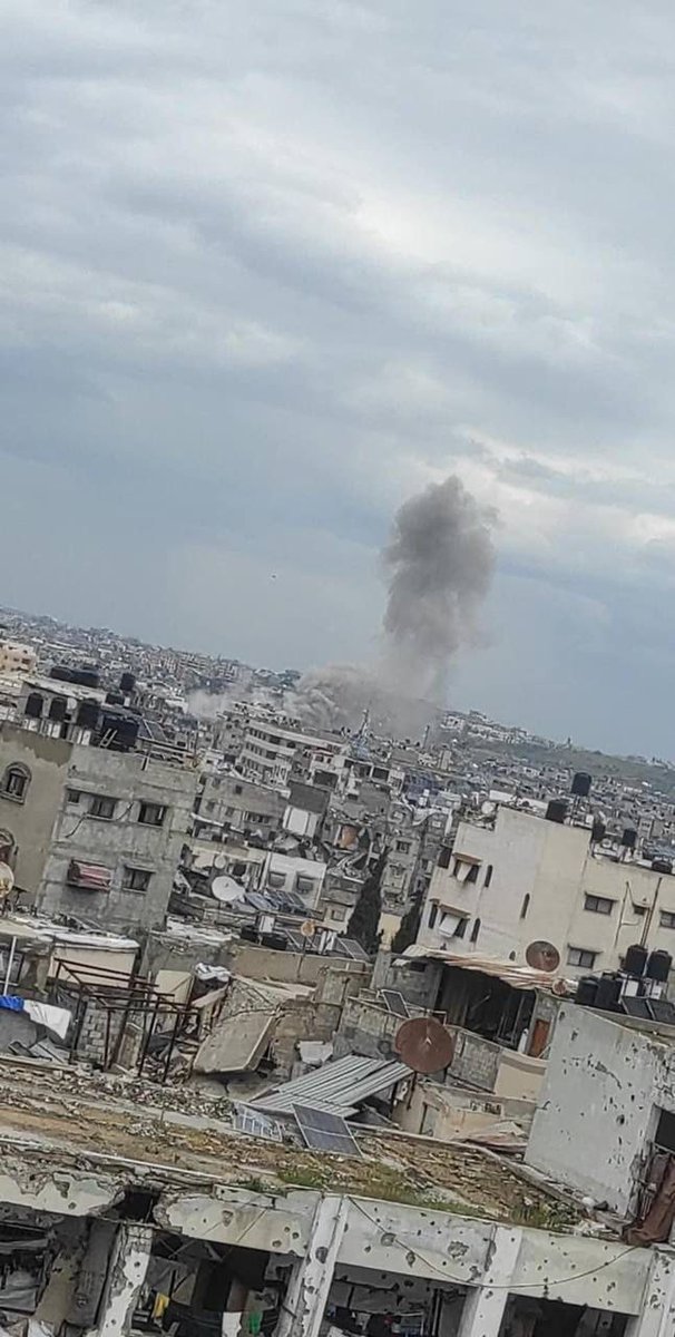 Airstrikes hit the al-Tuffah neighborhood in eastern Gaza City.