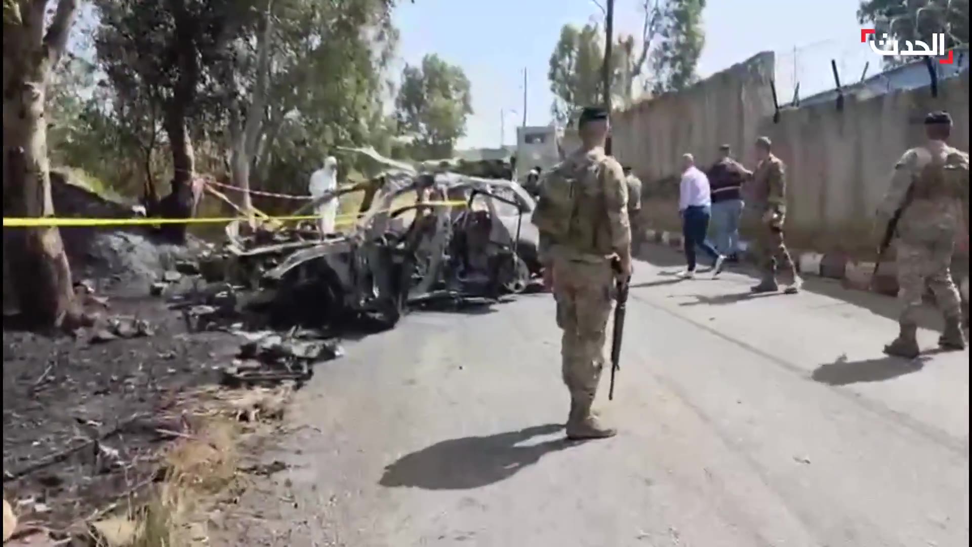 Resulting in the death of one person. Footage from Al-Hadath from the site of the Israeli raid that targeted a car in the village of Bawarta on the Damour road in Lebanon 