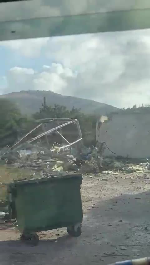 A prefabricated room in Adaisseh, southern Lebanon, was targeted at dawn today.