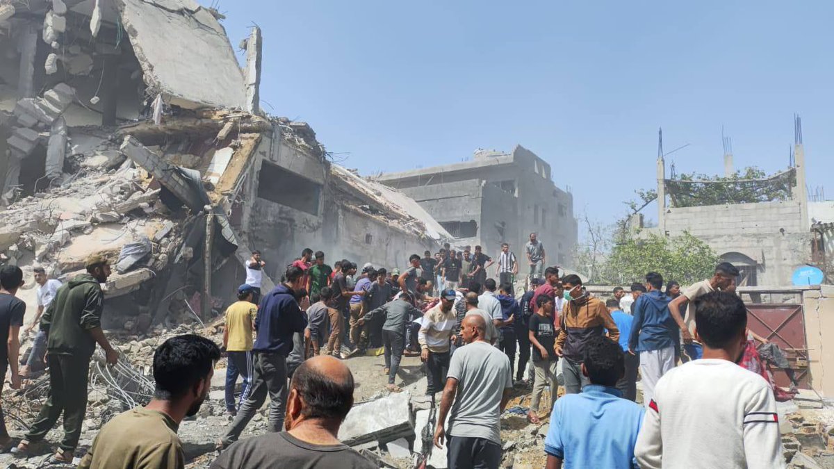 Casualties after a violent airstrike targeting a house in the town of Bani Suhaila, east of Khan Yunis.