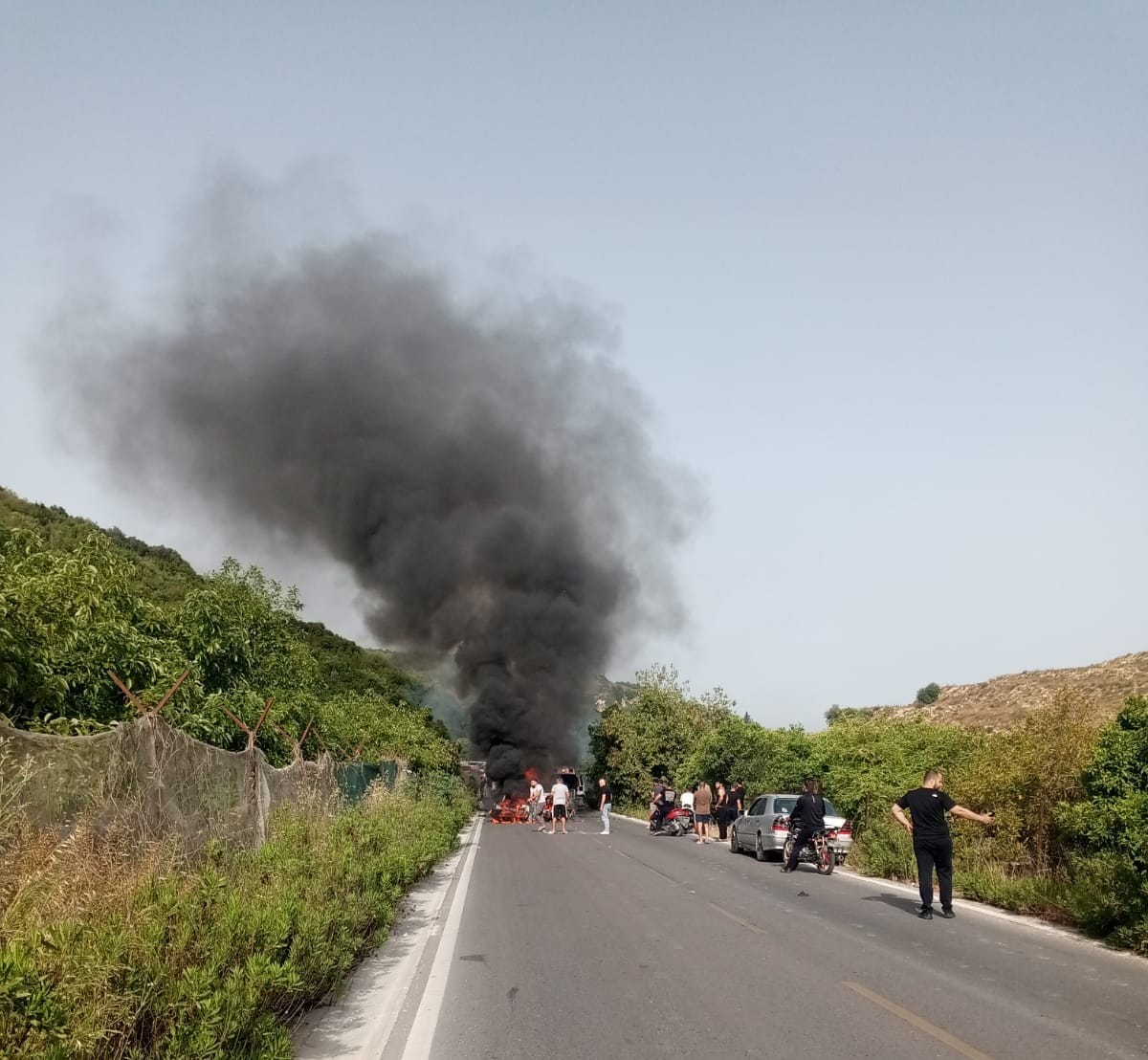 An Israeli airstrike targets a car on the Tyre road.