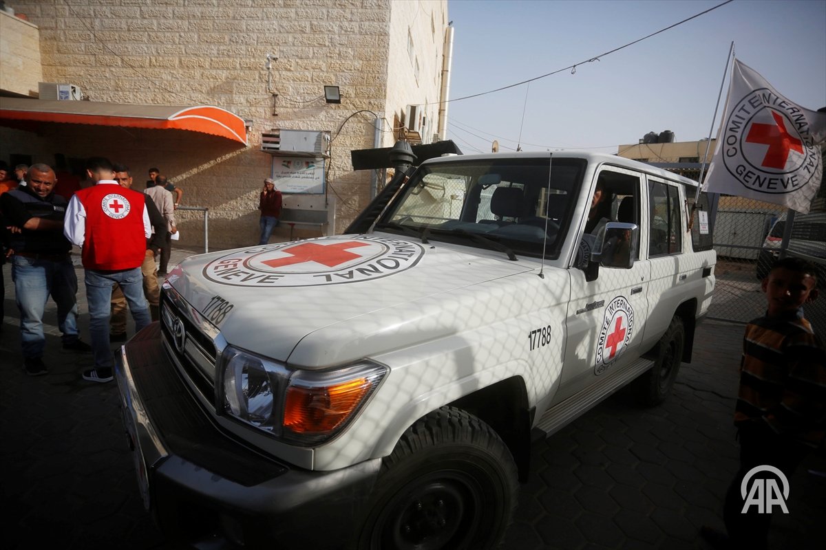 International Committee of the Red Cross (ICRC) announce that 2 of its staff members were killed in an Israeli airstrike that hit their home in Khan Younis, southern Gaza