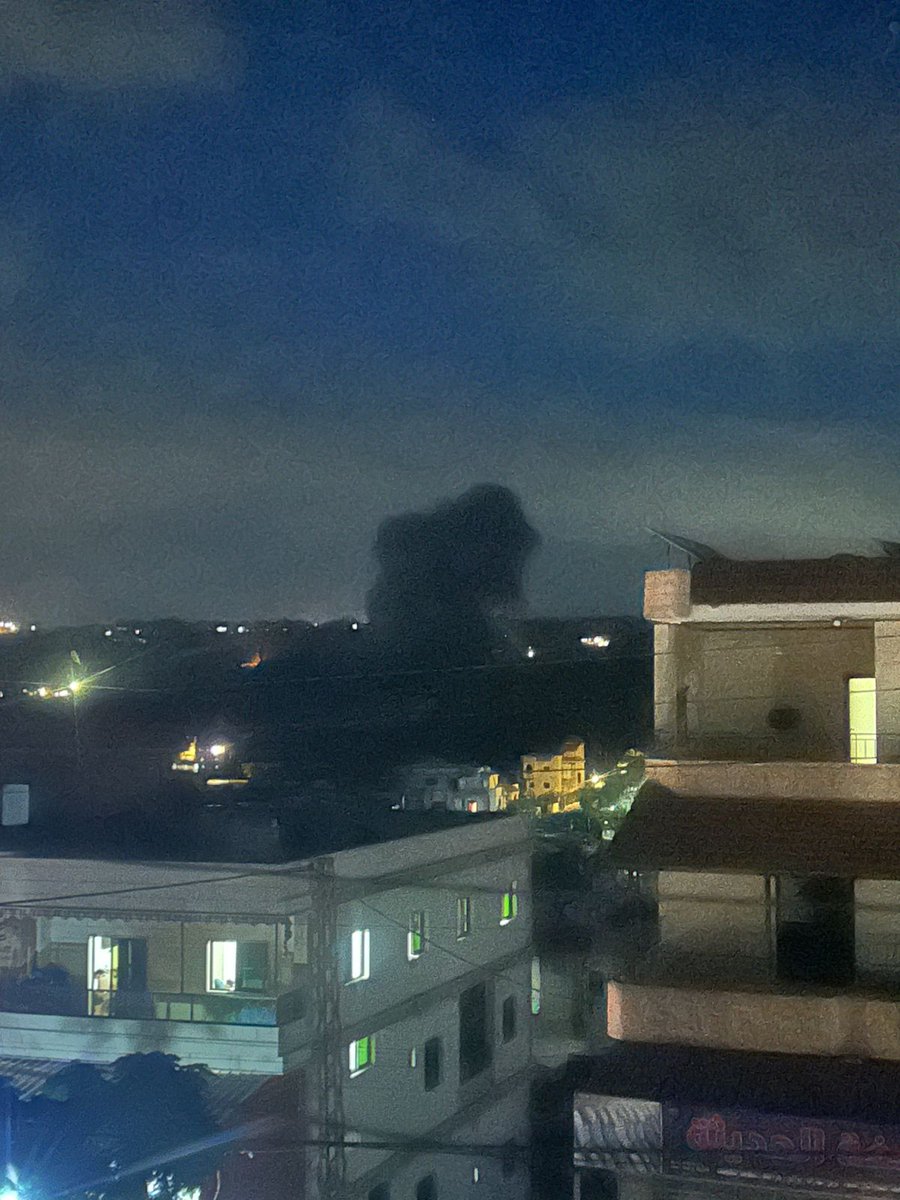 A raid targeted the outskirts of the town of Tabna.