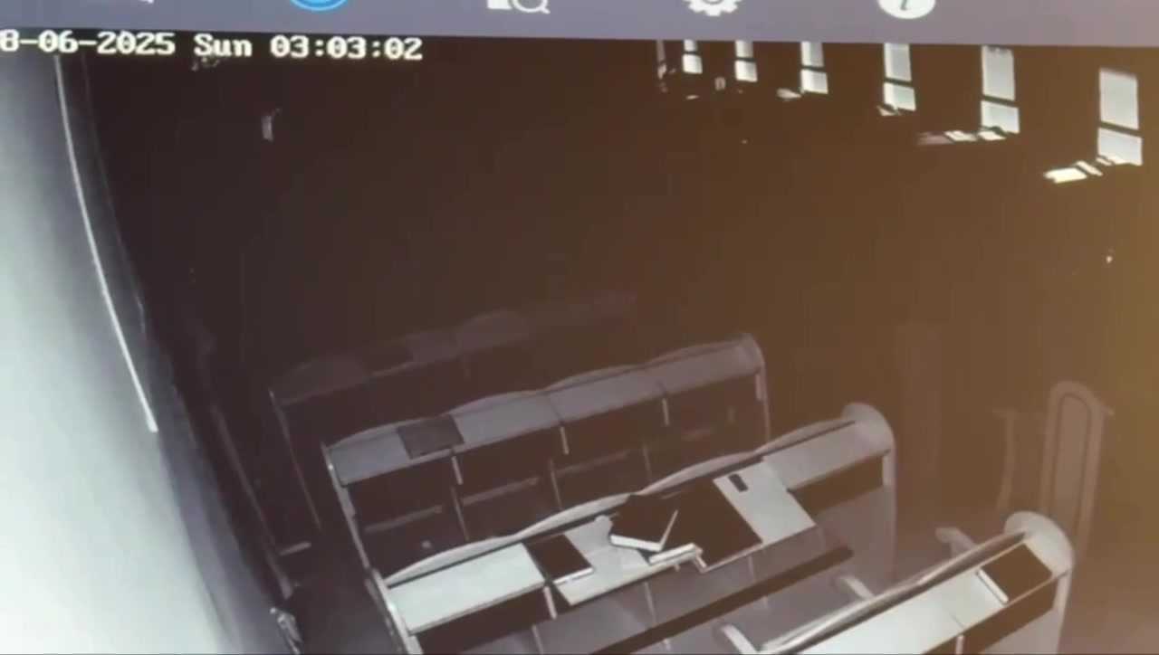 The synagogue where Rabbi Yitzhak Yosef prays in Jerusalem was set on fire last night and crosses were sprayed on the Holy Ark. The Shin Bet is involved in the investigation.