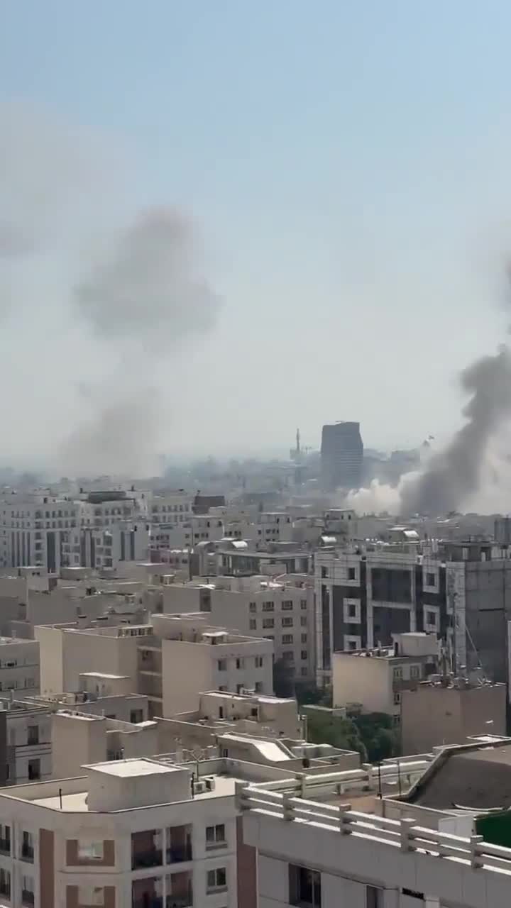 Widespread Israeli Air Force strikes are reported in the Iranian capital Tehran.  Strikes are also reported against Iranian military sites in Shiraz. The Israeli army has said its strikes against Iran's nuclear program and military industries are ongoing.