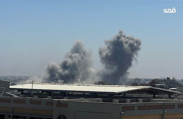 Israeli warplanes bombed several sites in Khan Yunis, south of the Gaza Strip.