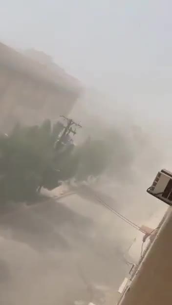 Huge blasts hit several sites in Ahvaz