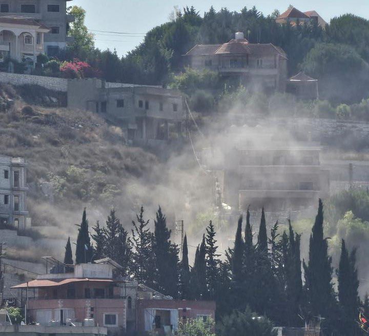 In South Lebanon, an Israeli drone struck a house in Harouf - more precisely on Jabal el-Ahmar located between Hroufd and Choukine, in the Nabatiyeh district, according to correspondent in South Lebanon.