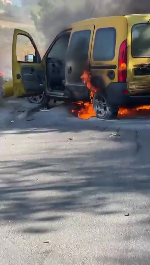 Video: Israeli drone strike targets Rapid vehicle in Deir Kifa