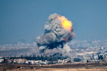 Intensive airstrikes in the Gaza Strip