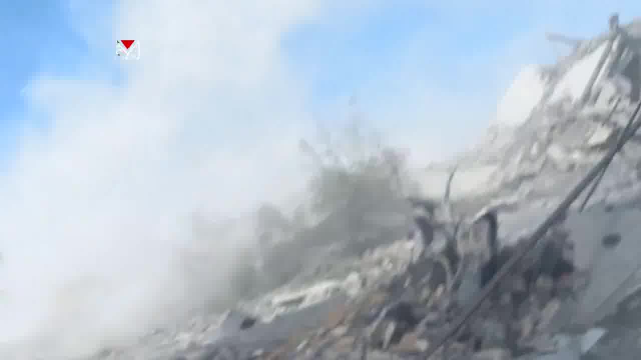 Hamas footage shows Palestinian fighters raiding a gathering of Israeli soldiers and vehicles in Abasan al-Kabira, east of Khan Younis. Two vehicles and two bulldozers were targeted, and there was an attempt to capture an Israeli soldier