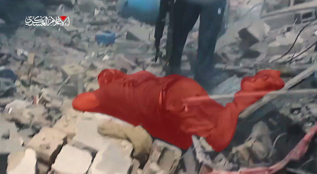 Hamas footage shows Palestinian fighters raiding a gathering of Israeli soldiers and vehicles in Abasan al-Kabira, east of Khan Younis. Two vehicles and two bulldozers were targeted, and there was an attempt to capture an Israeli soldier