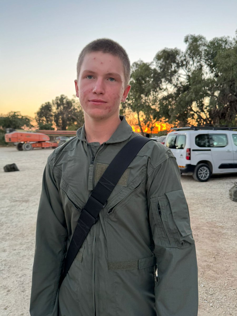Three Israeli soldiers were killed at noon in Gaza: Sergeant Shoham Menachem, 21, from Moshav Yardena, Sergeant Shlomo Yakir Shram, 20, from Efrat, and Sergeant Yuli Factor, 19, from Rishon LeZion, armored fighters in the 52nd Battalion, 401st Brigade, who were killed by an explosion in their tank in Jabalia.