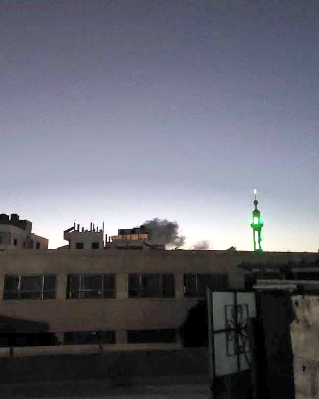 An Israeli raid targeted the mountains of Moadamiyeh al-Sham, the former headquarters of the Fourth Division.