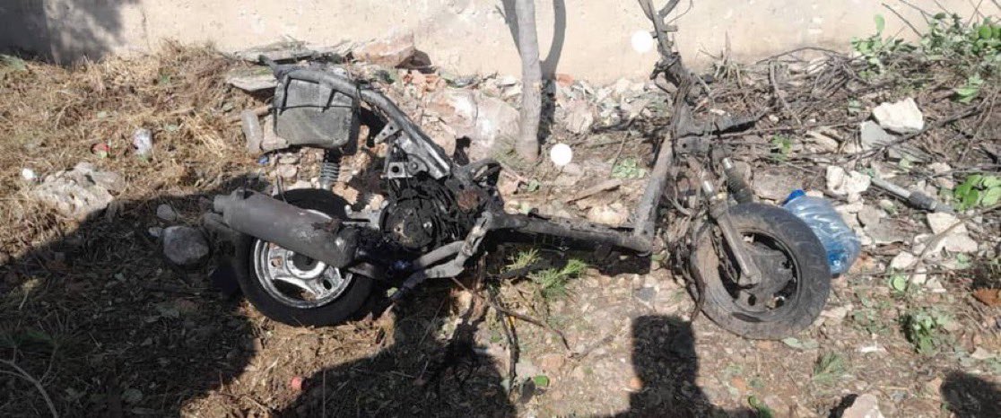 An Israeli drone struck a motorcycle in the southern Lebanese town of Yohmor, local media report. Earlier, an operative in Hezbollah’s elite Radwan Forces was killed in an airstrike in El-Khiyam, as he was involved in efforts to restore military infrastructure in the area
