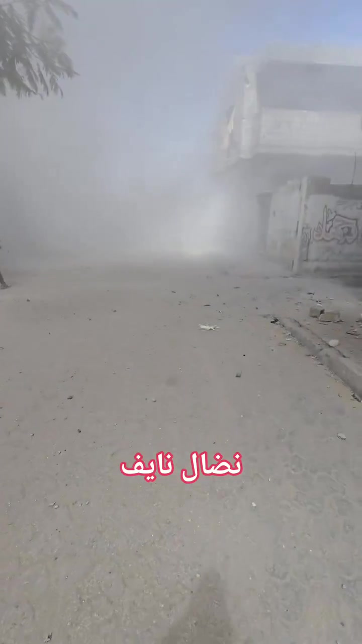 Violent raids targeting the vicinity of the Islamic complex in the Sabra neighborhood in Gaza City.