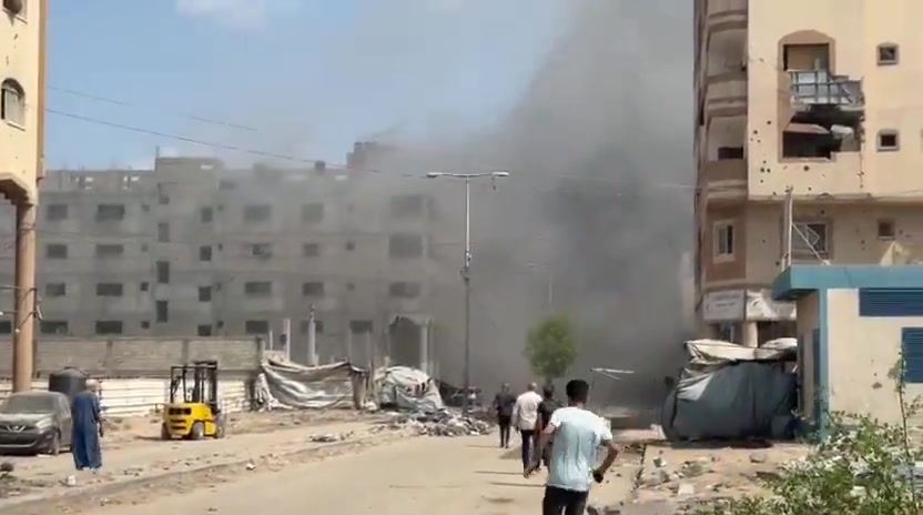 An airstrike targeting the Malkan building on Al-Nafaq Street, east of Gaza City.